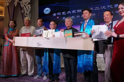 光影鑄魂 隆回民俗攝影家老后喜獲終身成就獎(jiǎng)與國(guó)內(nèi)文化藝術(shù)交流新展望